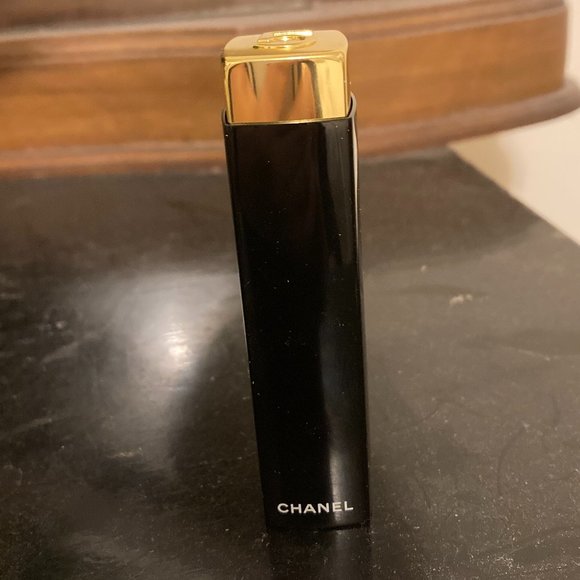 CHANEL Makeup Sold Chanel Lipstick Limited Holiday Edition 22